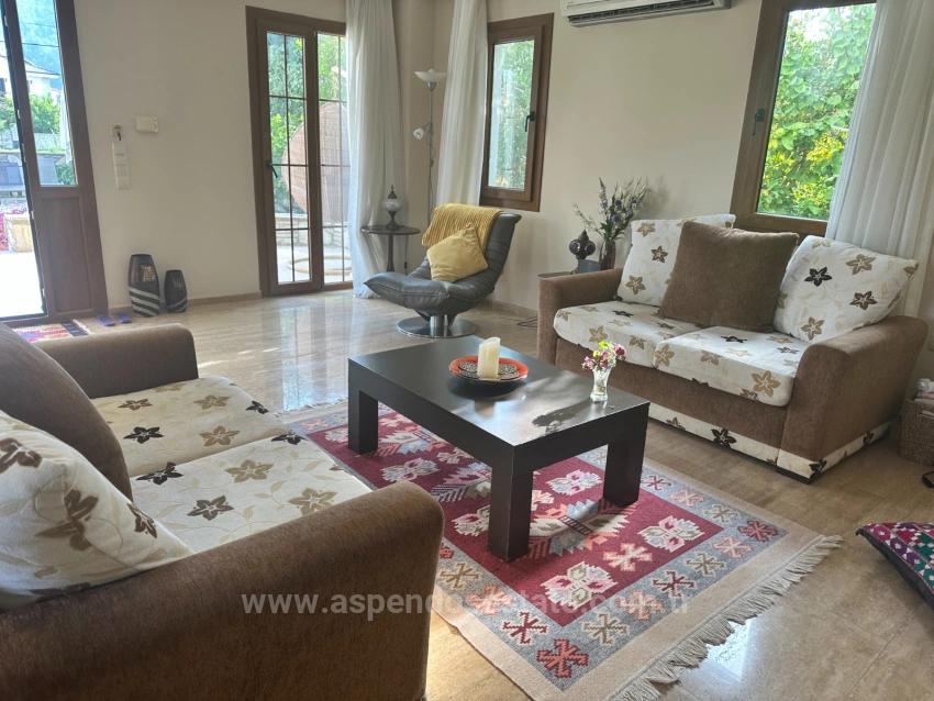 4+1 Villa Zum Verkauf Auf Einem 500 M² Großen Grundstück In Der Nähe Des Zentrums Von Dalyan