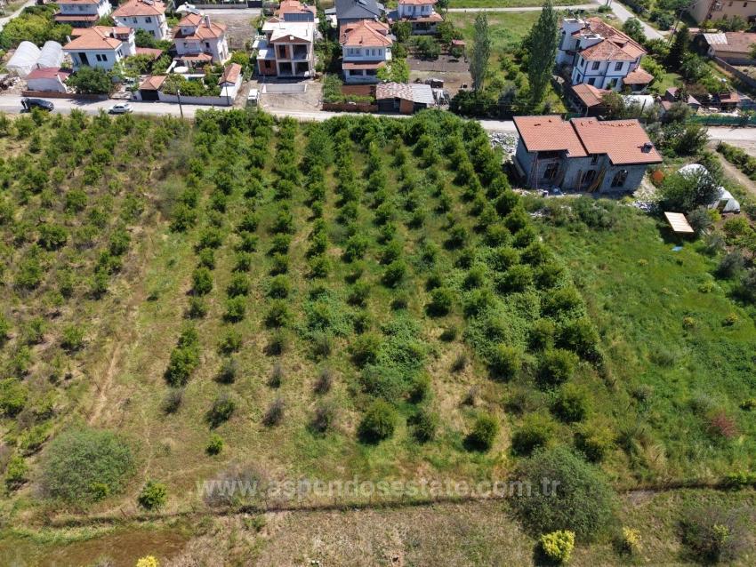Grundstück Zum Verkauf In Okçular, 1050 M², Im Wohngebiet Des Dorfes.
