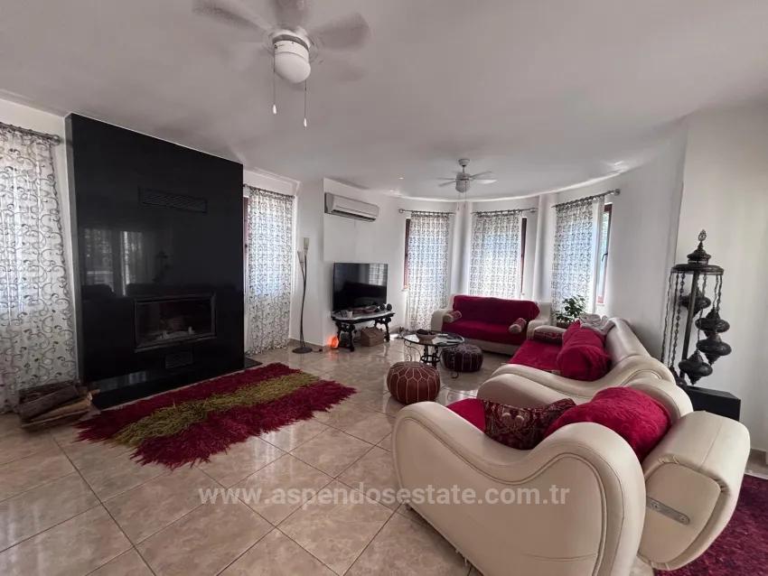 Eckgrundstück Mit 980 M² Und 5+1 Zimmern In Dalyan, Maraş, Zu Verkaufen.