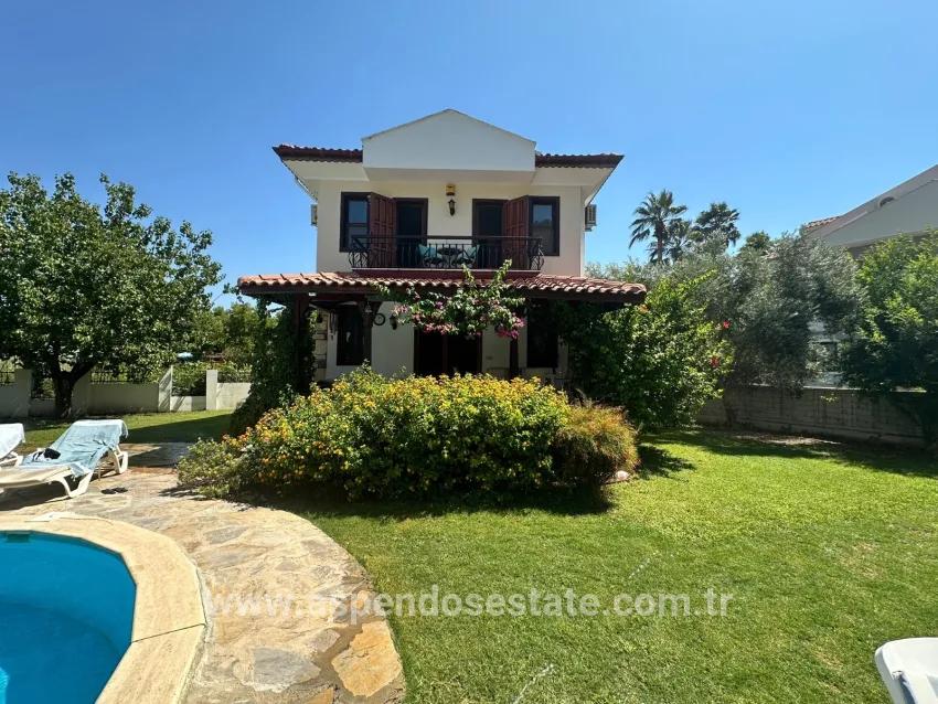 Dalyan In Gülpınar Innerhalb Der Anlage 2+1 Zu Verkaufende Villa