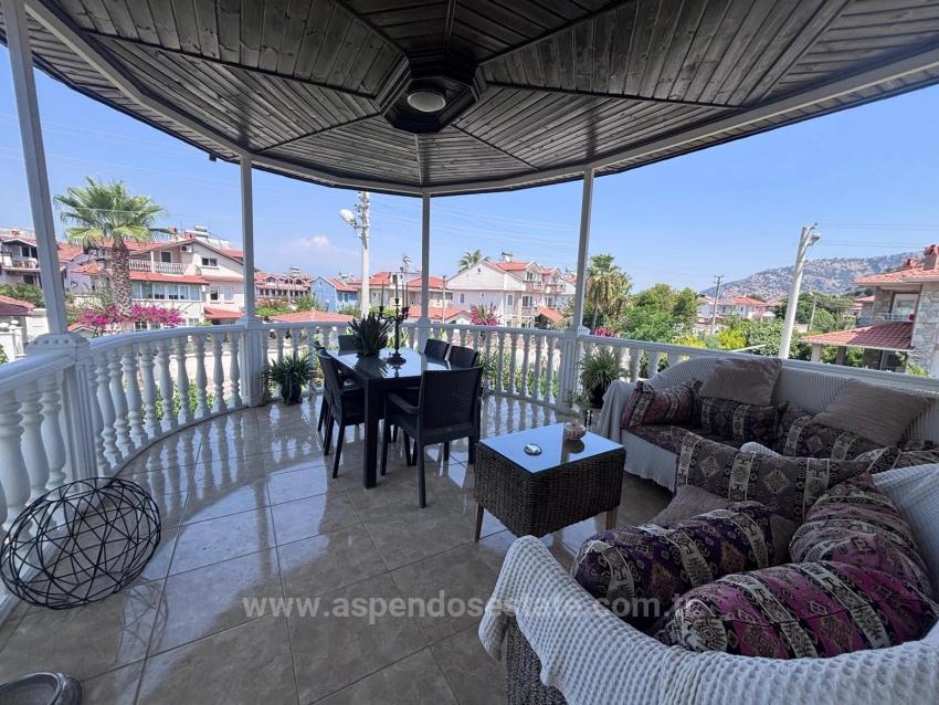 5+1 Villa Zum Verkauf Auf Einem 980 M² Großen Grundstück An Der Ecke In Dalyan Maraş