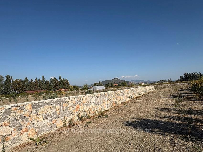 19.663 M² Ackerland Und Haus In Eskiköy