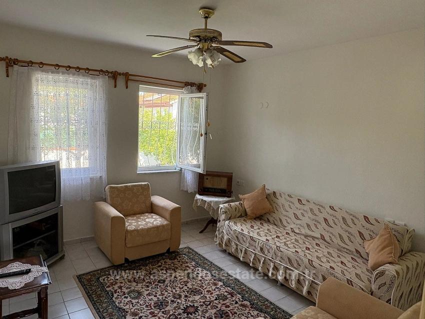 Zweistöckiges Haus Auf Einem 514 M² Großen Grundstück In Okçular Zu Verkaufen.