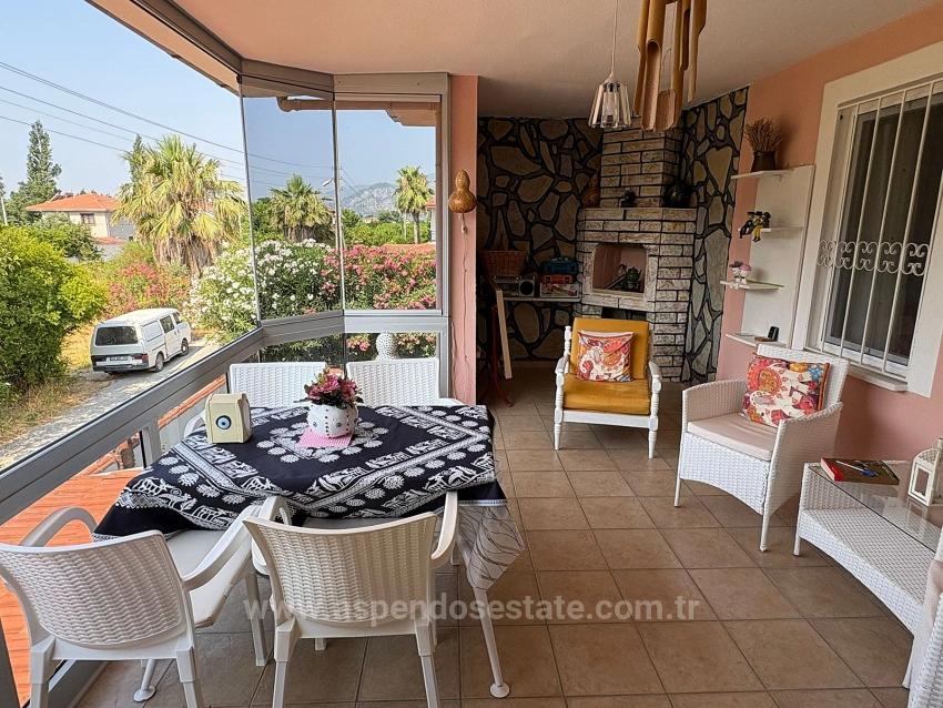 Zweistöckiges Haus Auf Einem 514 M² Großen Grundstück In Okçular Zu Verkaufen.