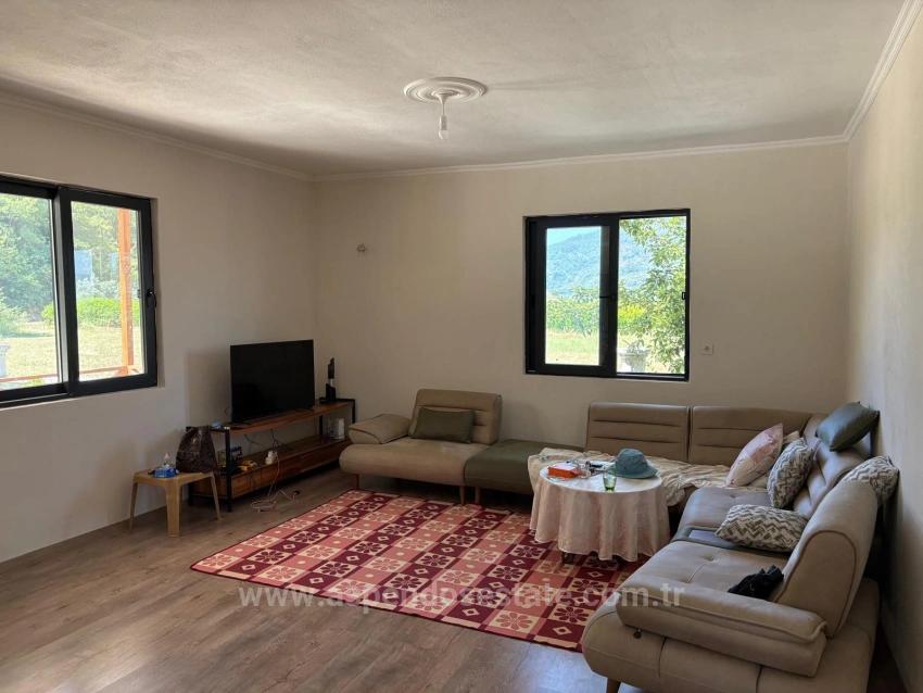 Freistehendes Holzhaus Mit 120 M² Wohnfläche Auf Einem 2500 M² Großen Grundstück In Der Gegend Von Dalyan Karadağ