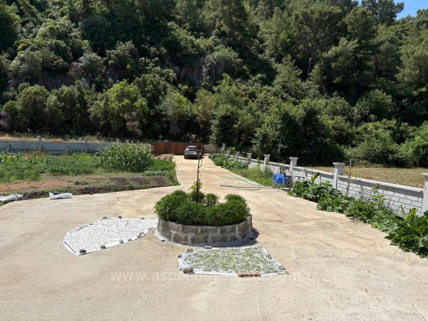 Freistehendes Holzhaus Mit 120 M² Wohnfläche Auf Einem 2500 M² Großen Grundstück In Der Gegend Von Dalyan Karadağ