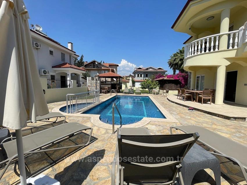 Villa Zum Verkauf In Dalyan, Maraş Mit Blick Auf Die Königsgräber