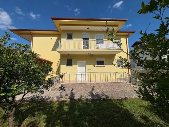 Dalyan Gülpınar 1000m2 Grundstück Innerhalb 4+2 Zu Verkaufende Villa