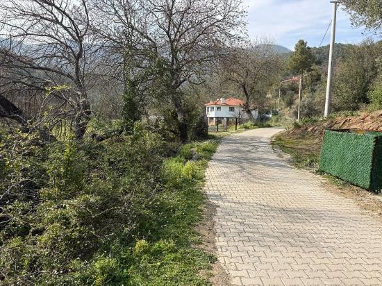 2.023 M² Großes Grundstück In Çandır Village, Köyceğiz, Zu Verkaufen, Mit Miteigentum Und Freiwilliger Aufteilung.