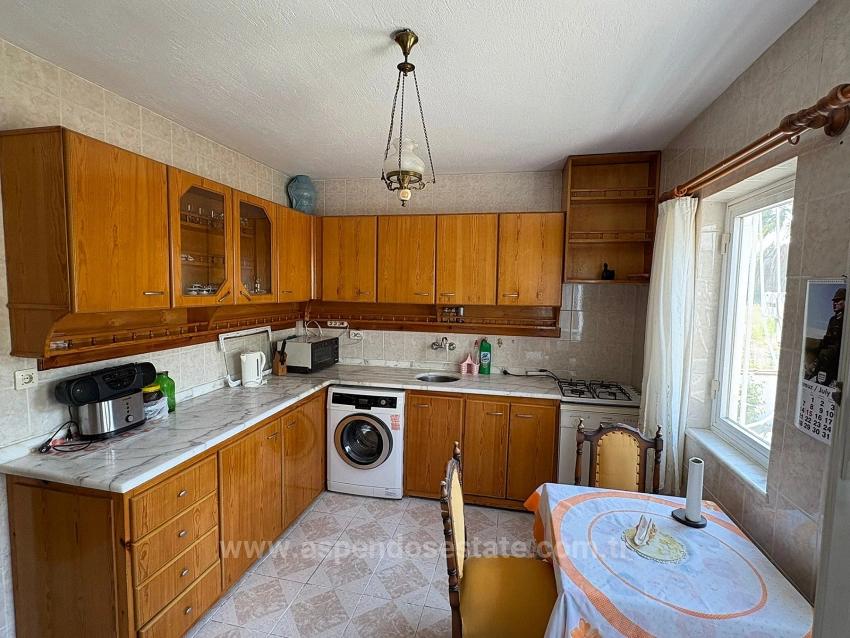 Two-Story House For Sale On A 514M2 Plot In Okçular.