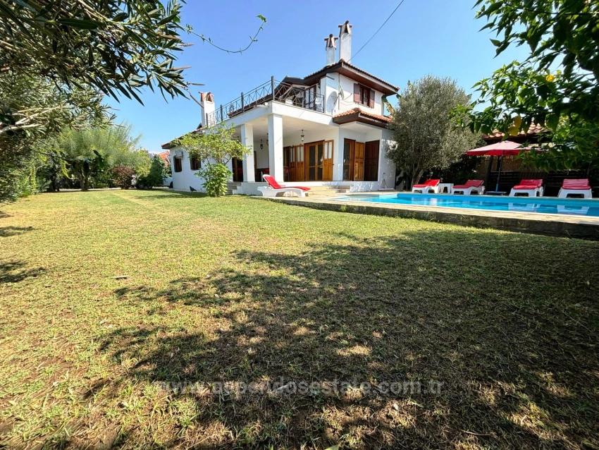 3+1 Bedroom Villa For Sale in Dalyan Nbh. Ortaca - 600 m²