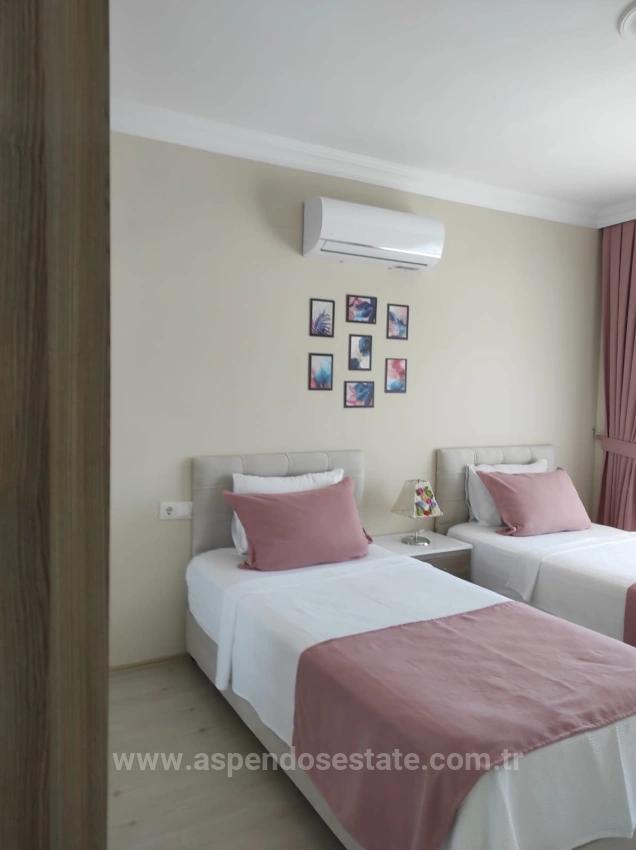 4+1 Villa For Sale On A Corner Plot Of 545M2 In Dalyan Gülpınar