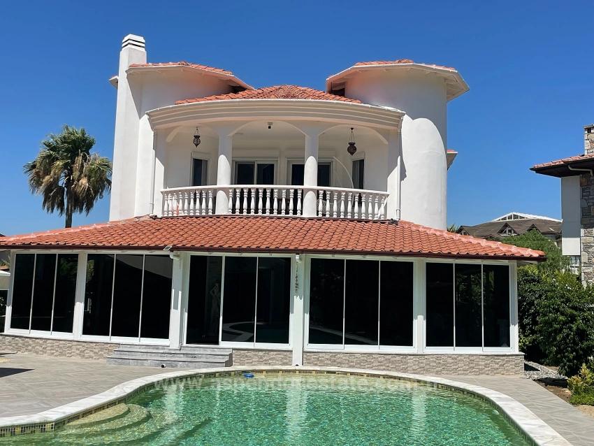 4+1 Bedroom Villa For Sale in Dalyan Nbh. Ortaca - 720 m²