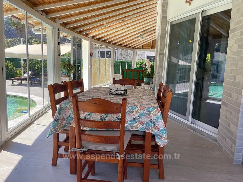 4+1 Villa For Sale On A 720M2 Plot In Dalyan Gülpınar