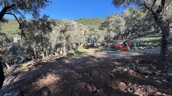 2B Field Of 5715M2 For Sale With Full Sea View In Çandır