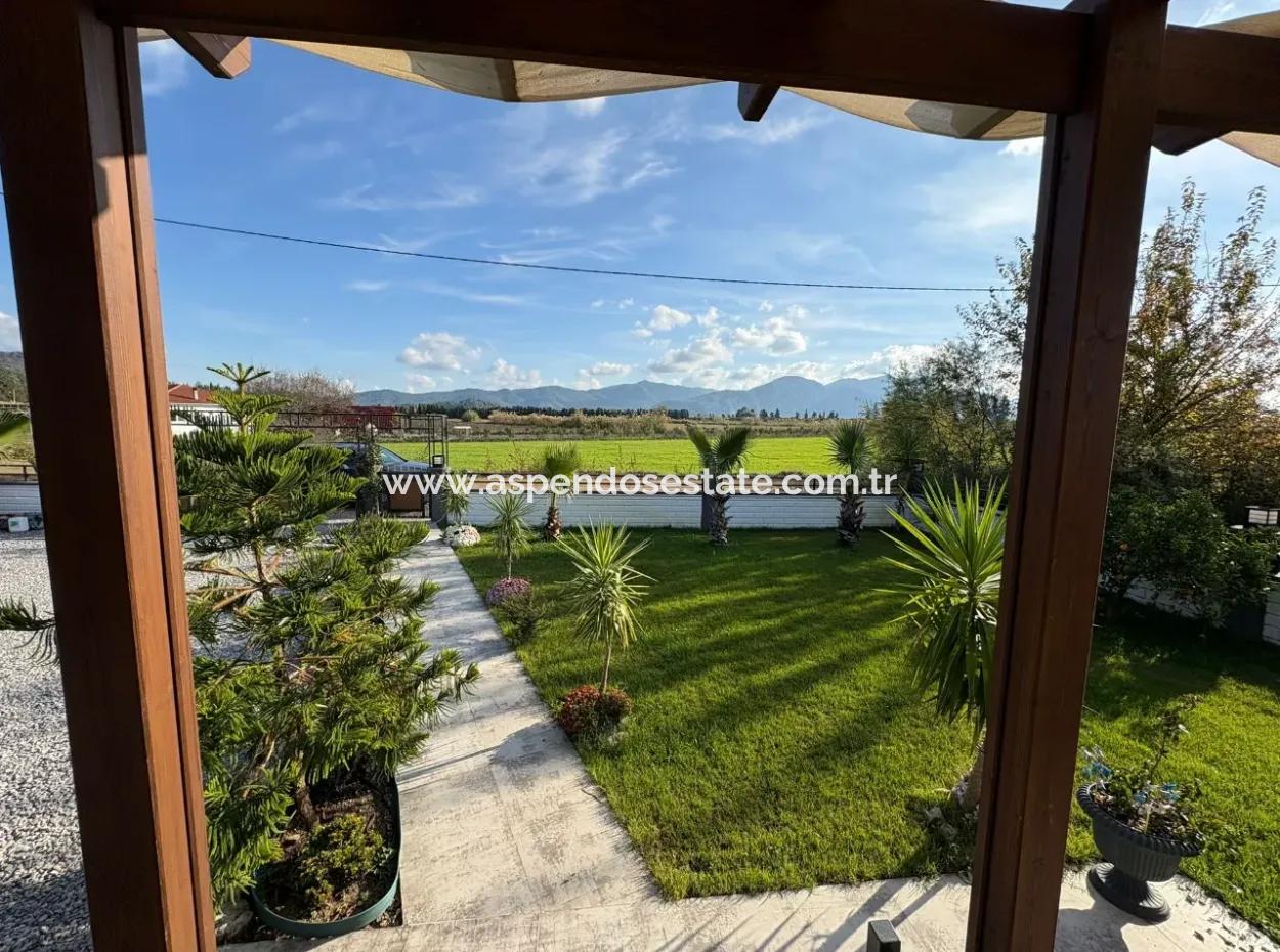 4 1 Villas For Sale In 14.136 M2 Field In Eskiköy