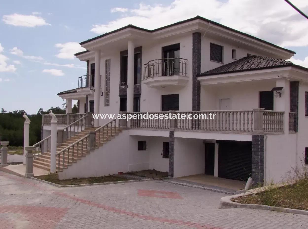 Luxury Villa For Sale In Zeytinalanda Köyceğinz Zeytınalanda 6800M2 Land Villa For Sale With Full Lake View