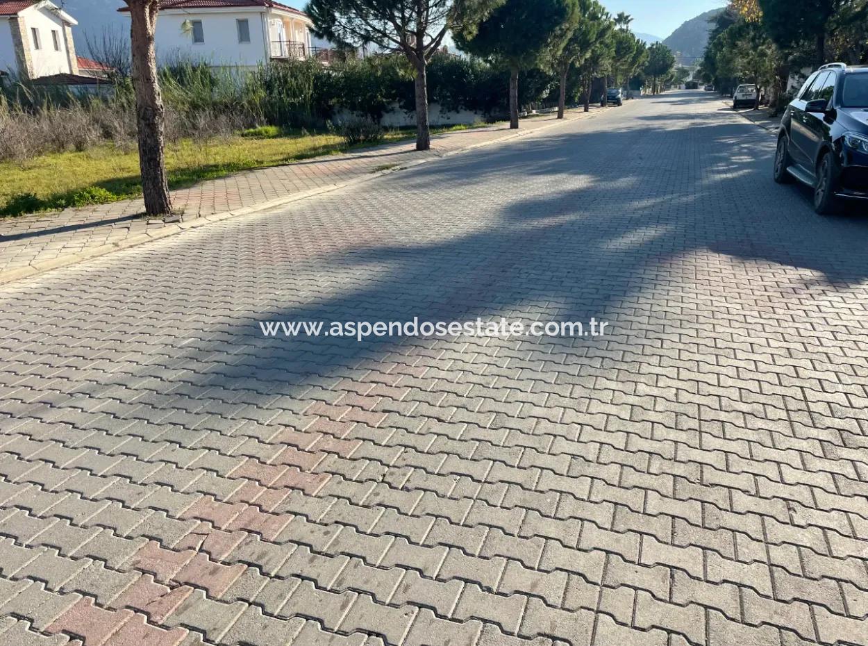 Dalyan 1000M2 Köşebaşı Land For Sale