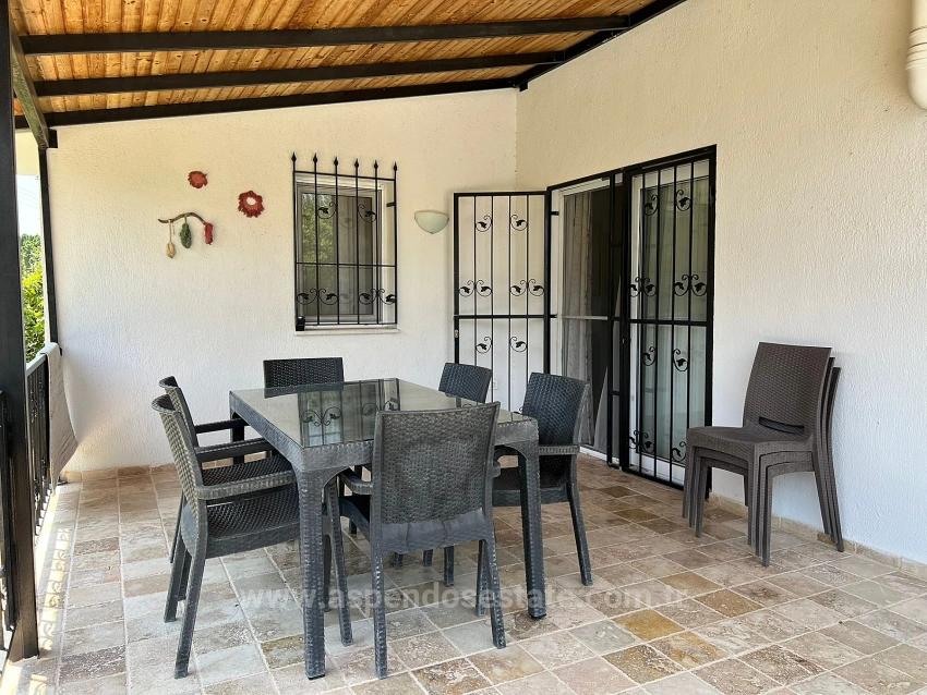 Угловой Участок, 600 М2, Вилла 3+1, Продается В Дальяне.