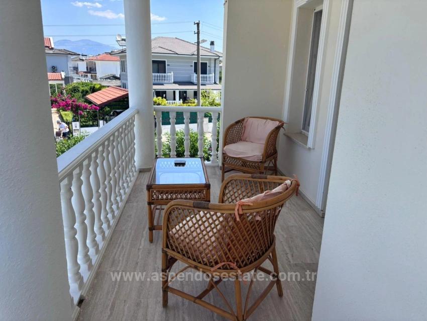 Продается Вилла Площадью 848 М² С 3 Спальнями И 1 Ванной Комнатой В Дальяне, С Видом На Гробницы Королей.