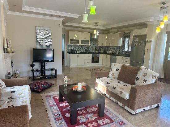 Вилла 4+1 На Продажу На Участке 500М2 Недалеко От Центра Дальяна