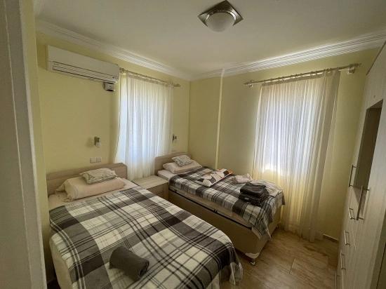 Вилла На Продажу В Дальяне, Мараш, С Видом На Гробницы Королей.