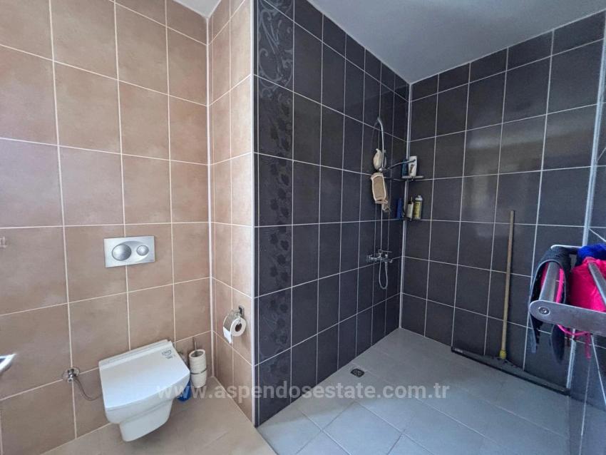 Dalyan Maraş'da Köşebaşında 980M2 Arsa İçin'de 5+1 Satılık Villa