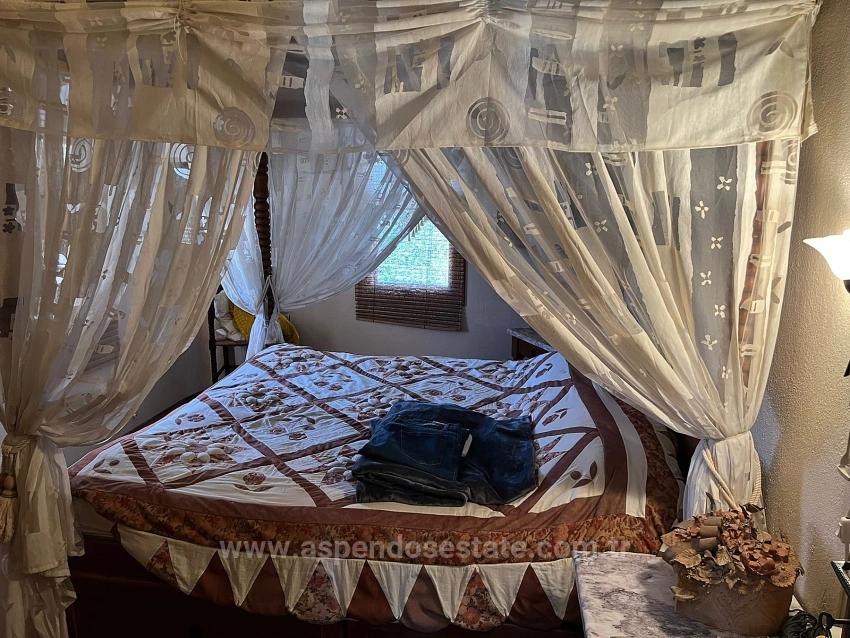 Dalyan Gülpınar'da 580M2 Arsa İçerisinde Satılık Taş Villa