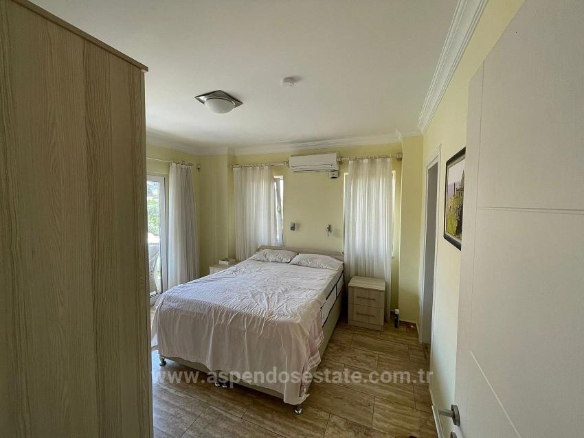 Dalyan Maraş'da Kral Mezarları Manzaralı Satılık Villa