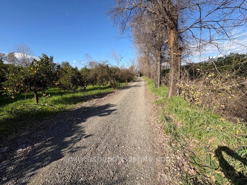 Okçular'da Yerleşik Alanında 4,326M2 Satılık Arsa