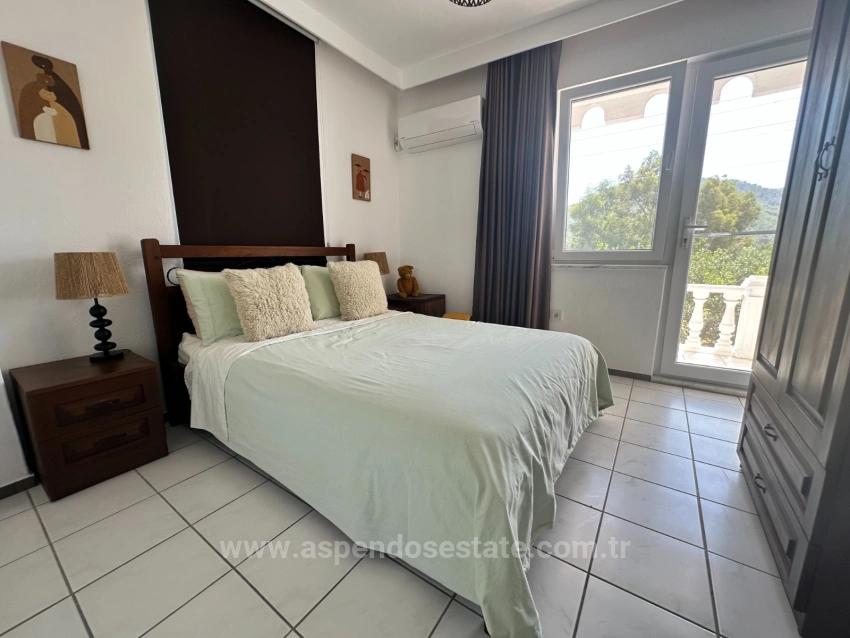 Okçularda 1151M2 Arsa İçinde 3+1 Satılık Villa