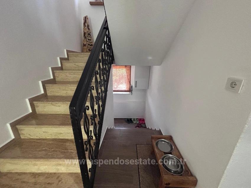 Okçularda 1151M2 Arsa İçinde 3+1 Satılık Villa