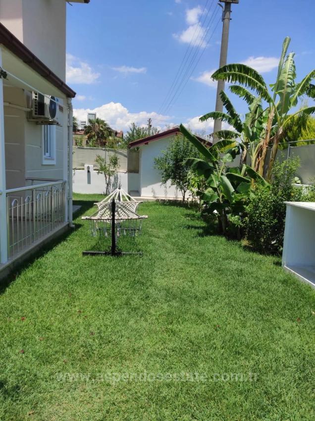 Dalyan Gülpınar'da Köşebaşı 545M2 Arsa İçinde Satılık 4+1 Villa