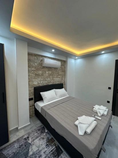 Eskiköy'de 14.136 M2 Tarla İçerisinde 4+1 Satılık Villa