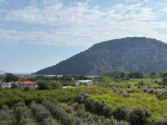 Çandır Köyünde Deniz Ve Göl Manzaralı 1.721M2 Satılık Tarla