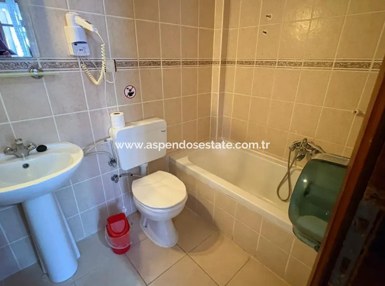 Dalyan'da 30 Odalı Kanala Yakın Satılık Otel