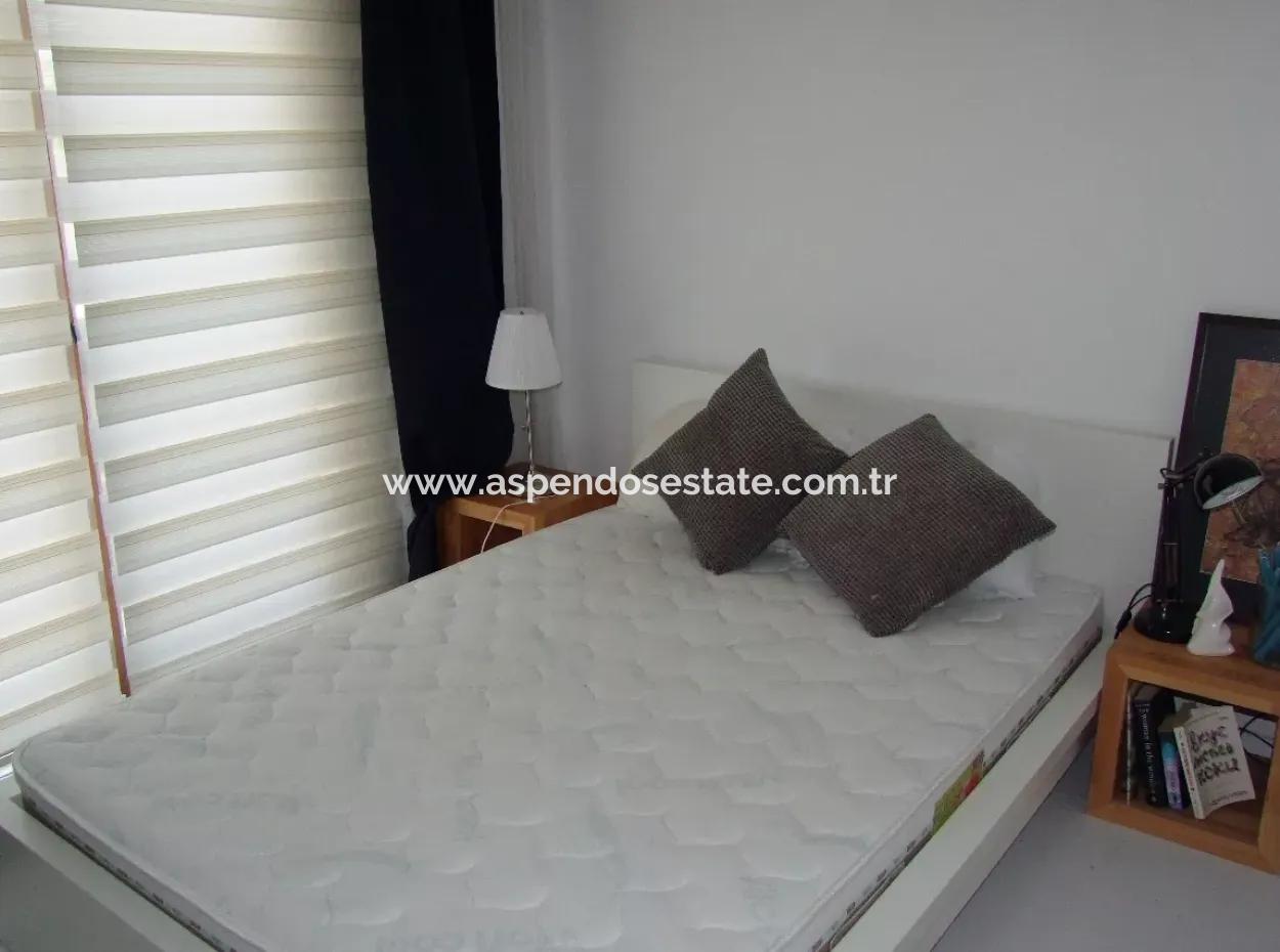 Dalyan'da Kanala Sıfır 4+1 Satılık Villa