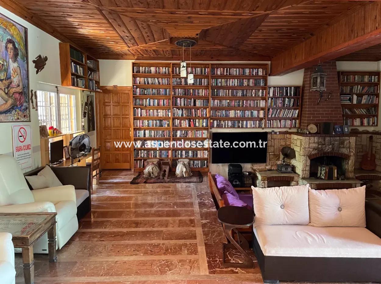 Dalyanda 7,500 M2 Arsa İçinde 19 Odalı Satılık Otel