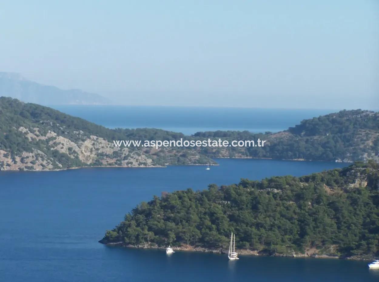 Sarsalada Deniz Manzaralı 4274M2 Arsa İçinde Satılık Taş Ev