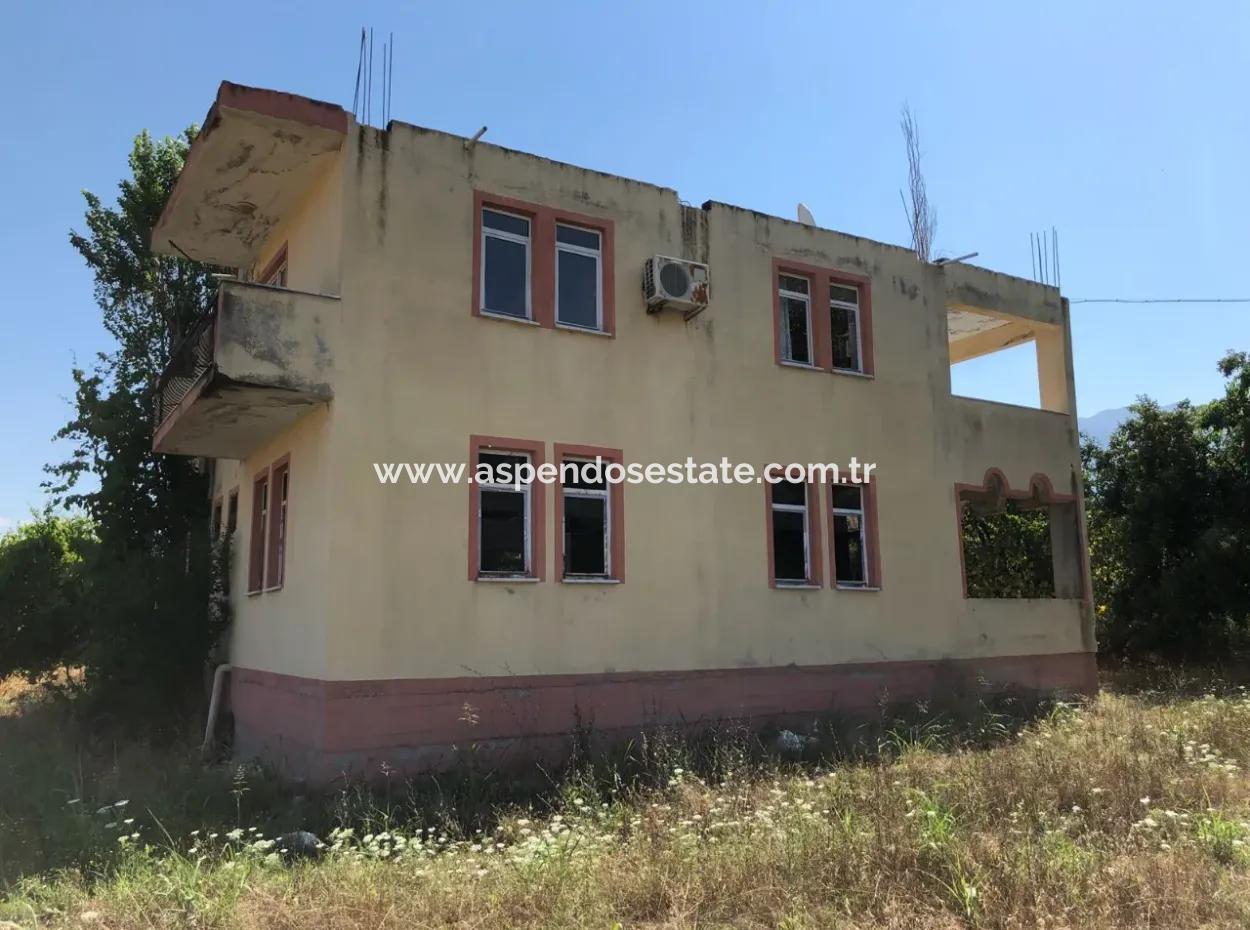 Seydikemerde 727M2 Arsa İçinde Satılık 2 Katlı Ev Villa