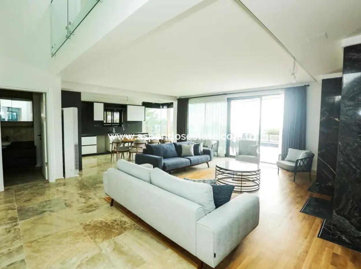 Sarıgerme'de Deniz Manzaralı Satılık Taş Villa