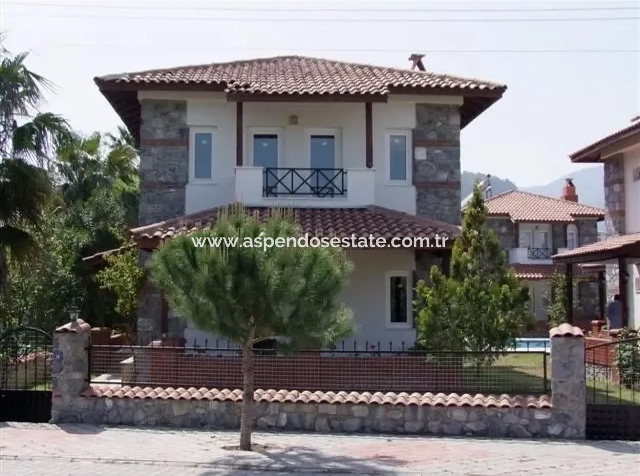 Dalyan'da Site İçerisinde 3+1 Satılık Villa