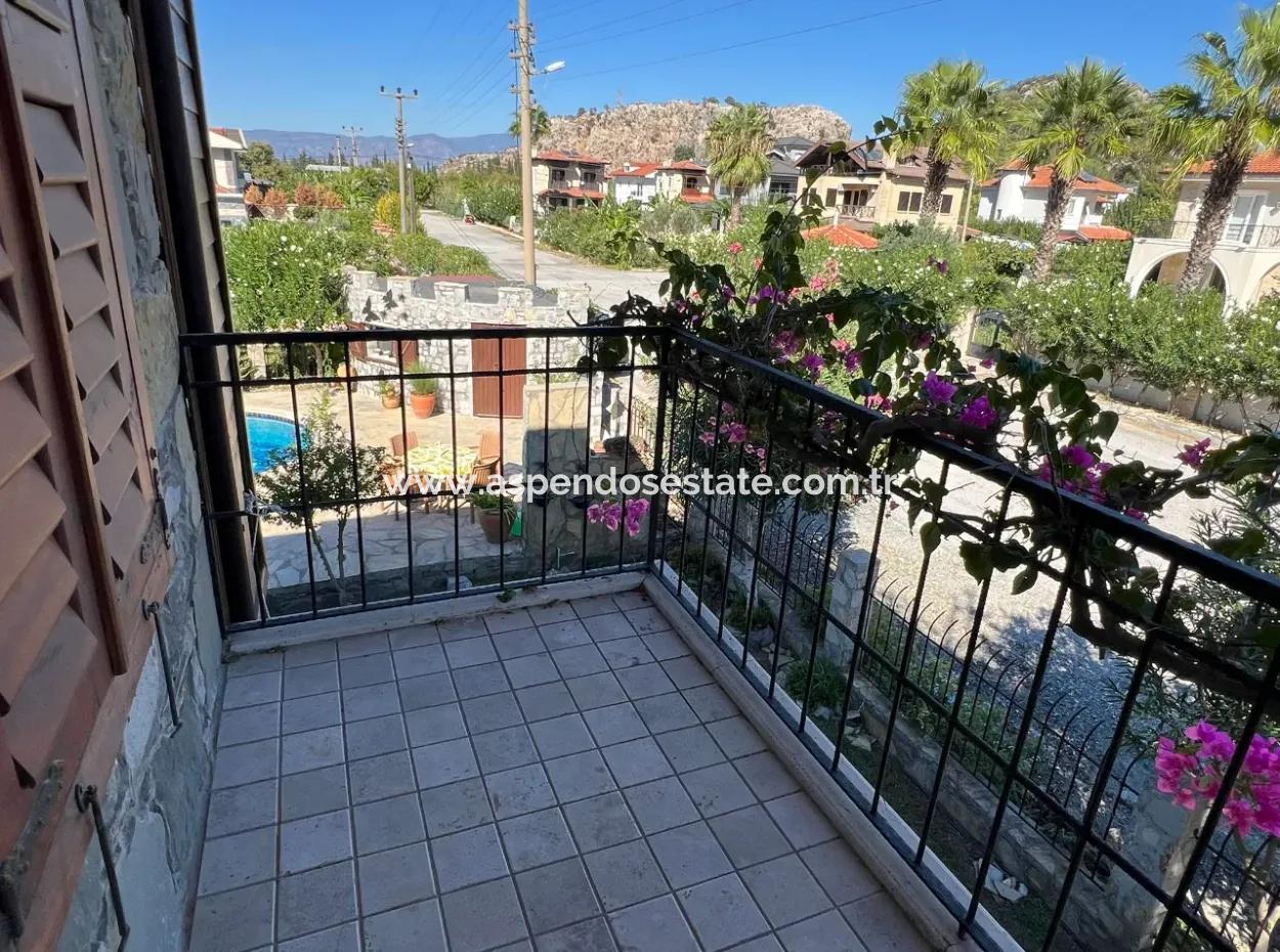 Dalyan Gülpınar'da 580M2 Arsa İçerisinde Satılık Taş Villa